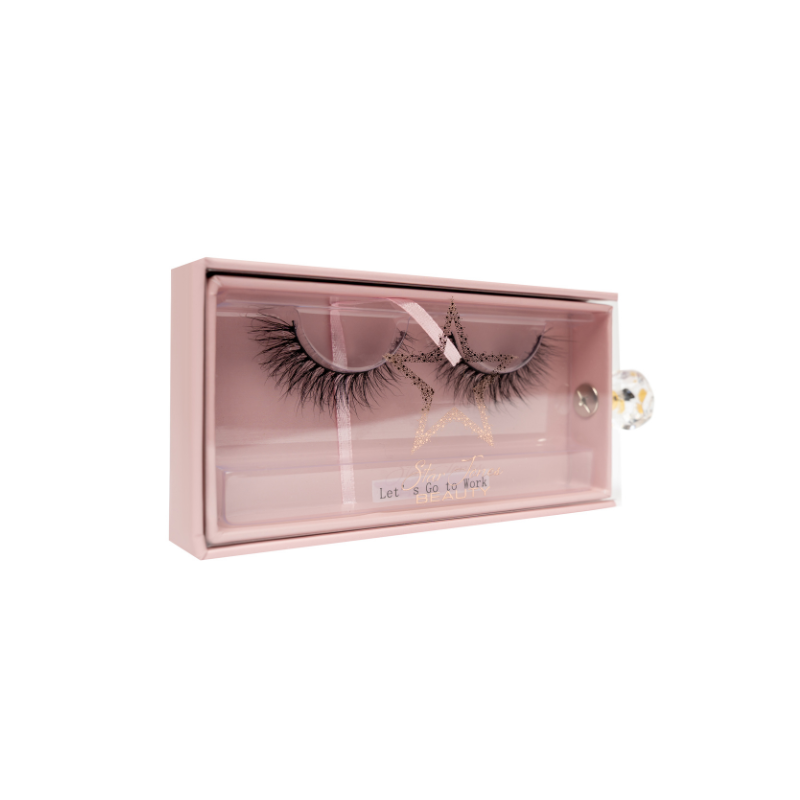 LASH OUT LOUD EYELASHES